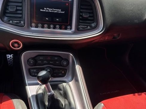 Used 2017 Dodge Challenger R/T Scat Pack RWD image 29