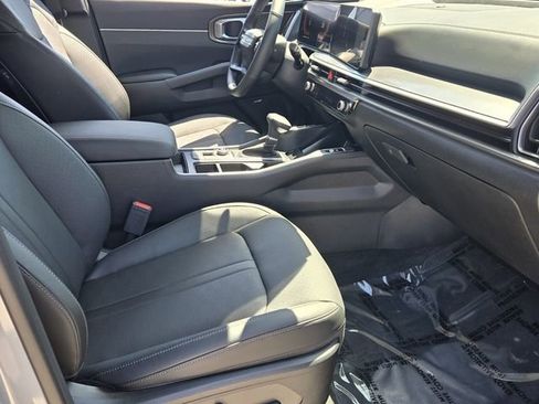 Used 2026 Kia Sorento EX w/ EX Premium Package FWD image 16