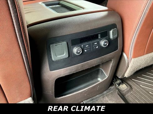 Used 2018 Chevrolet Tahoe Premier AWD/4WD image 10