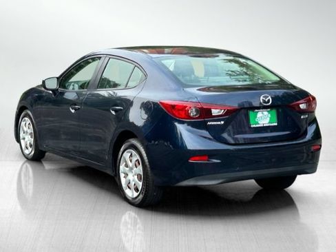 Used 2017 MAZDA MAZDA3 Sport FWD image 6