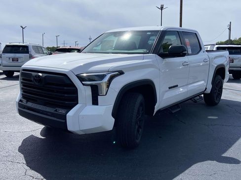 New 2026 Toyota Tundra SR5 AWD/4WD image 7
