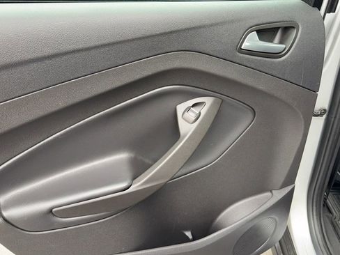 Used 2016 Ford C-MAX SE w/ Interior Protection Package image 27