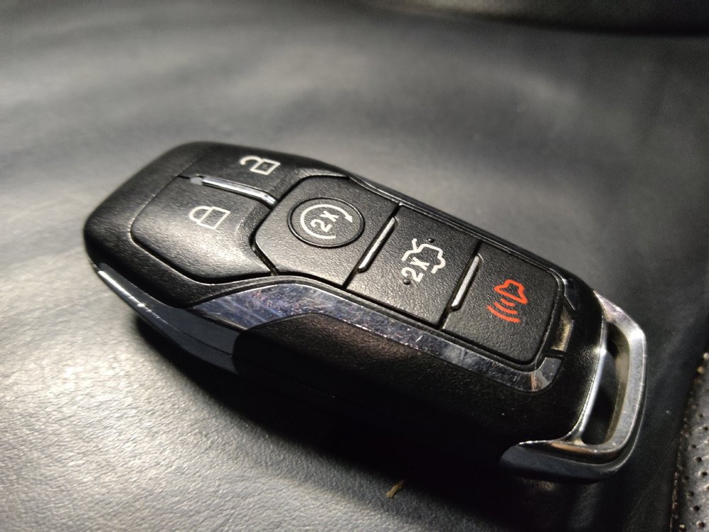 Used 2016 Lincoln MKX Select w/ Select Plus Package FWD image 32
