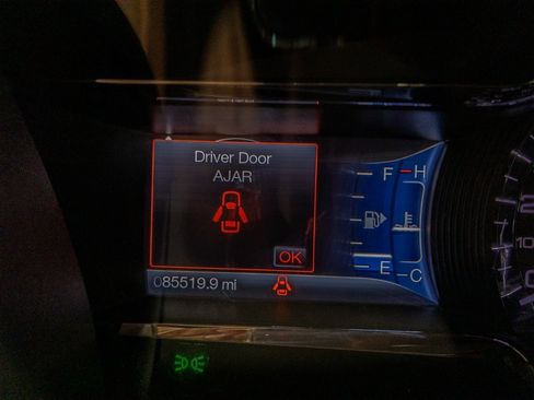 Used 2014 Lincoln MKS AWD w/ Equipment Group 201A image 18