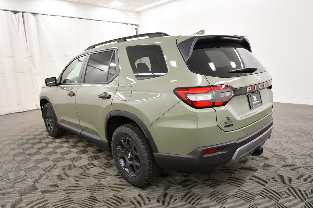 New 2026 Honda Pilot TrailSport image 5