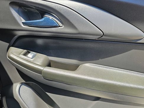 Used 2022 Chevrolet TrailBlazer RS w/ Sun and Liftgate Package FWD image 14