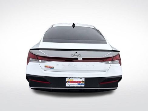 Certified 2025 Hyundai Elantra Sport FWD image 4