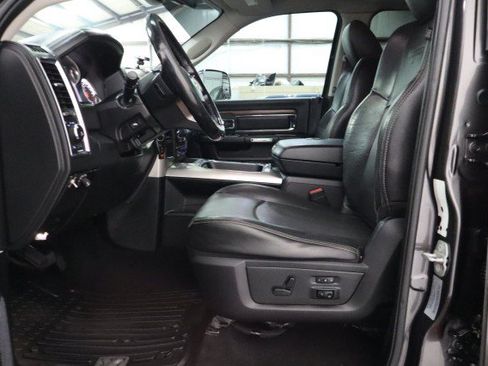 Used 2016 RAM 2500 Laramie w/ Convenience Group RWD image 6
