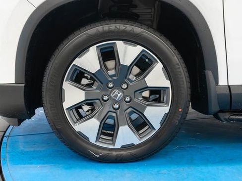 New 2026 Honda Pilot Elite image 2