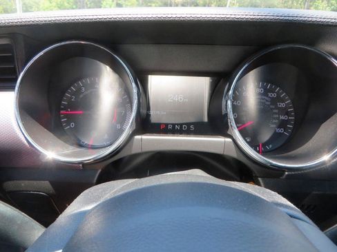 Used 2016 Ford Mustang Coupe RWD image 16