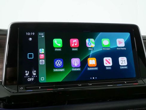 Certified 2025 Volkswagen Atlas SEL Premium R-Line image 18