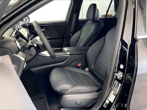 New 2026 Mercedes-Benz GLC 300 image 9