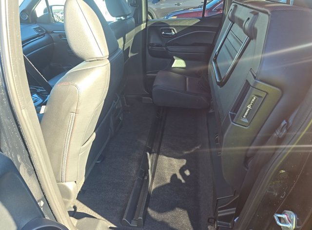 Used 2023 Honda Ridgeline Black Edition image 4