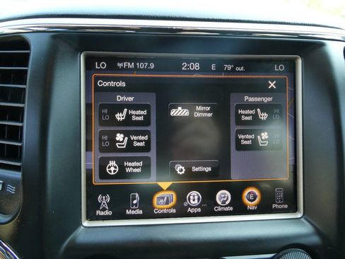 Used 2014 Jeep Grand Cherokee Overland AWD/4WD image 18