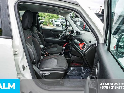 Used 2023 Jeep Renegade Trailhawk image 23