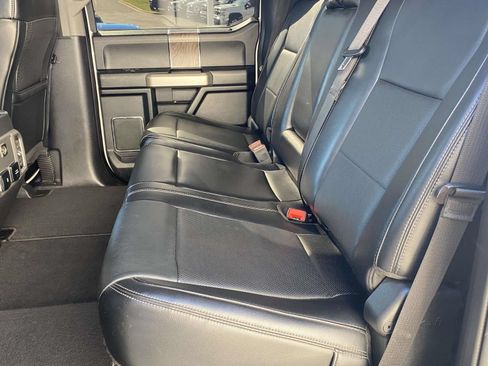 Used 2019 Ford F250 Lariat w/ Lariat Ultimate Package AWD/4WD image 12