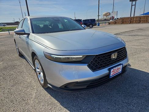 Used 2024 Honda Accord LX image 11