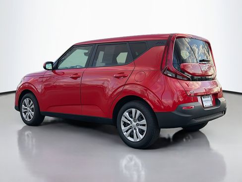 Used 2022 Kia Soul LX FWD image 13