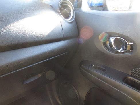 Used 2015 Nissan Versa Note SV w/ SL Tech Package image 23