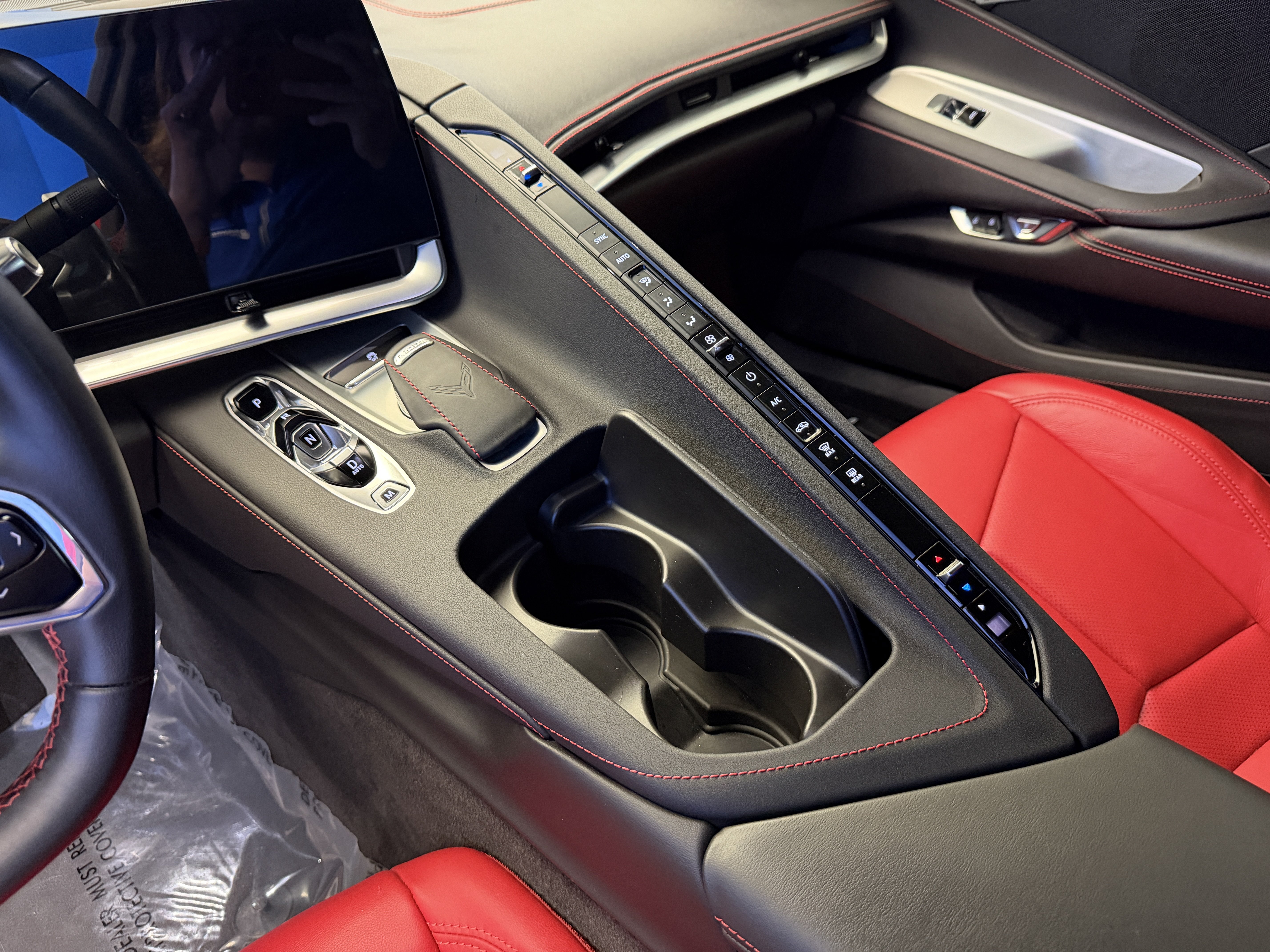 Used 2022 Chevrolet Corvette Stingray Coupe w/ Z51 Performance Package RWD image 23