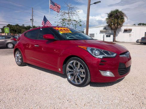 Used 2014 Hyundai Veloster RE:FLEX Edition image 1