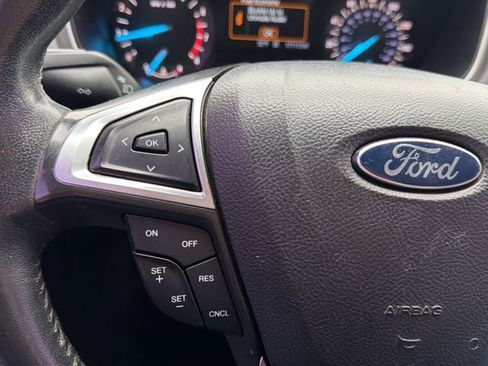 Used 2015 Ford Fusion SE w/ Equipment Group 201A image 22