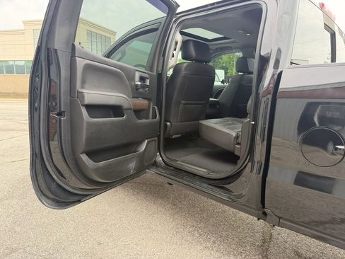 Used 2019 GMC Sierra 3500 Denali w/ Duramax Plus Package AWD/4WD image 10