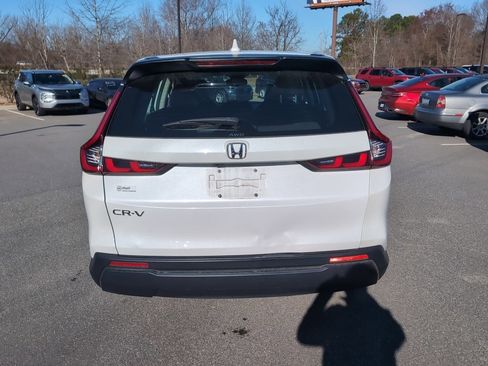 Used 2023 Honda CR-V LX image 6