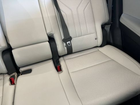 Used 2025 Hyundai Santa Fe SEL AWD/4WD image 40