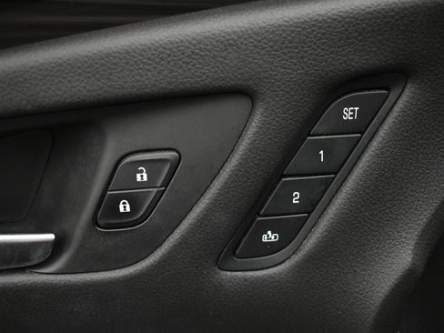 Used 2020 Buick Envision Essence w/ LPO, Active Package image 14