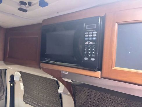 Used 2012 Chevrolet Express 2500 w/ Power Package image 35