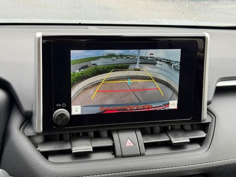 Certified 2025 Toyota RAV4 LE FWD image 25