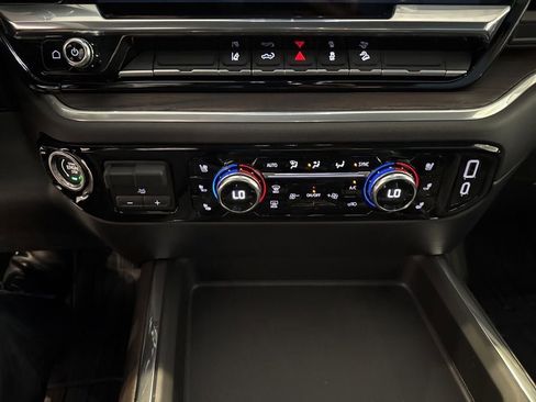 New 2026 GMC Sierra 2500 SLT image 27