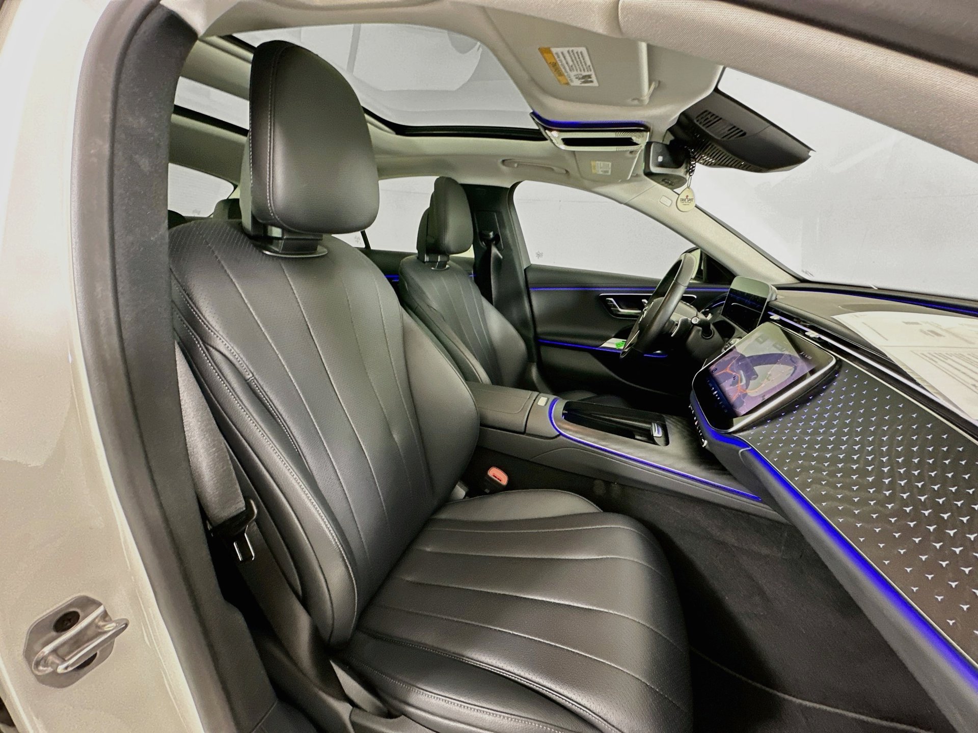 Certified 2025 Mercedes-Benz E 350 Sedan image 31