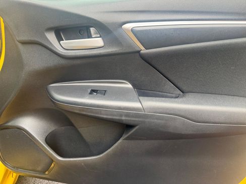 Used 2019 Honda Fit LX image 21