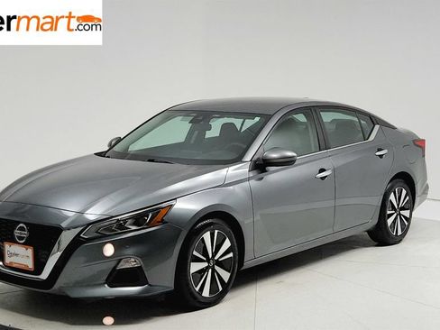Used 2022 Nissan Altima 2.5 SV FWD image 1