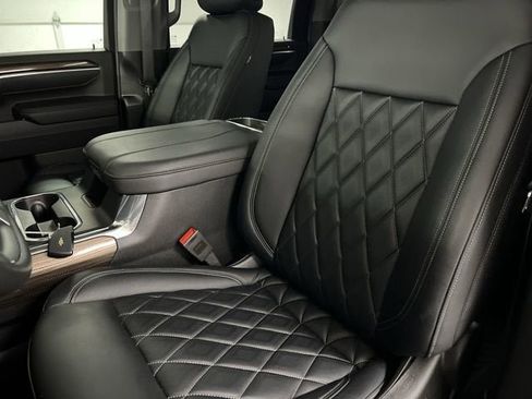 Certified 2025 Chevrolet Silverado 2500 LT w/ Trail Boss Package AWD/4WD image 19