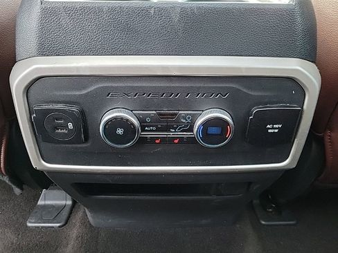 Used 2023 Ford Expedition Max Limited image 14