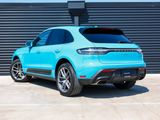 Certified 2022 Porsche Macan image 3