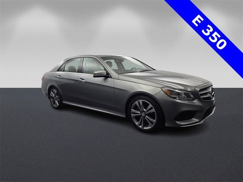 Used 2015 Mercedes-Benz E 350 Sedan image 1