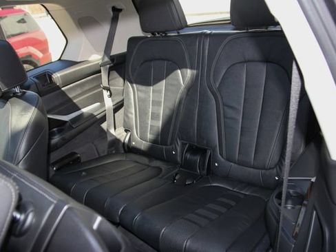 Used 2019 BMW X7 xDrive40i w/ Cold Weather Package AWD/4WD image 37