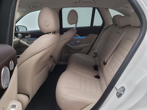 Used 2018 Mercedes-Benz GLC 300 4MATIC image 18