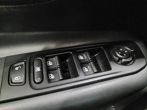 Used 2020 Jeep Renegade Limited w/ UConnect 8.4 Nav Group FWD image 27
