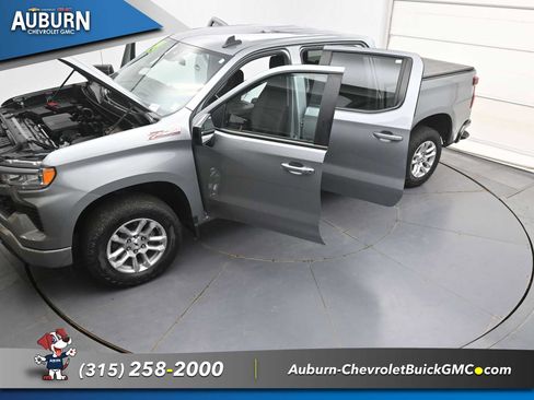 Used 2024 Chevrolet Silverado 1500 RST w/ Z71 Off-Road Package AWD/4WD image 37