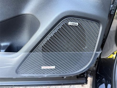 New 2026 Mitsubishi Outlander SE image 13