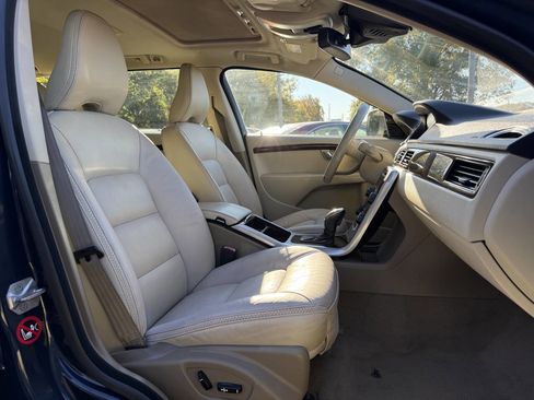 Used 2015 Volvo XC70 T5 Premier Plus image 14