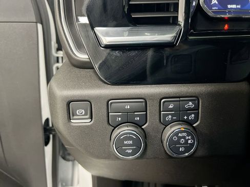 Used 2025 Chevrolet Silverado 2500 LT w/ All Star Edition AWD/4WD image 19