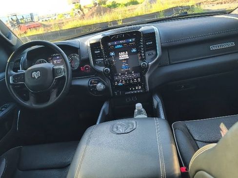 Used 2024 RAM 1500 Laramie AWD/4WD image 14