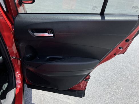 Certified 2023 Toyota Corolla Cross XLE image 29