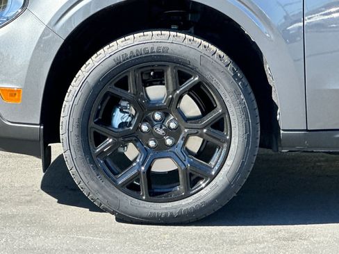 New 2025 Ford Maverick XLT w/ XLT Luxury Package image 24